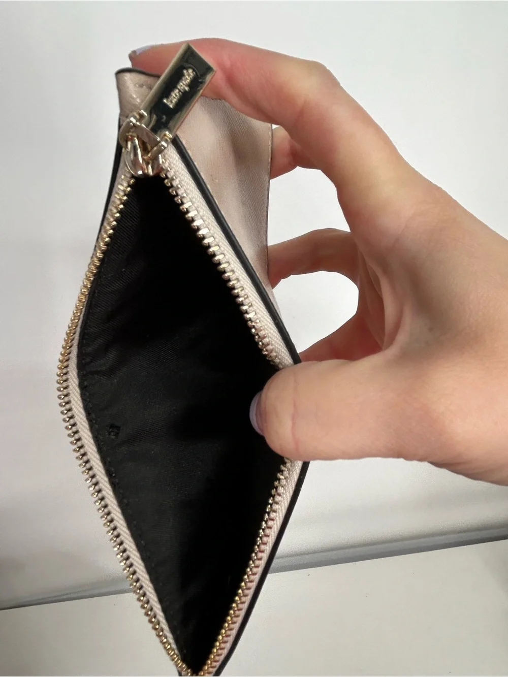 Kate Spade Gold Logo Warm Taupe Crossgrain Leather Zip Up Coin Purse Wallet